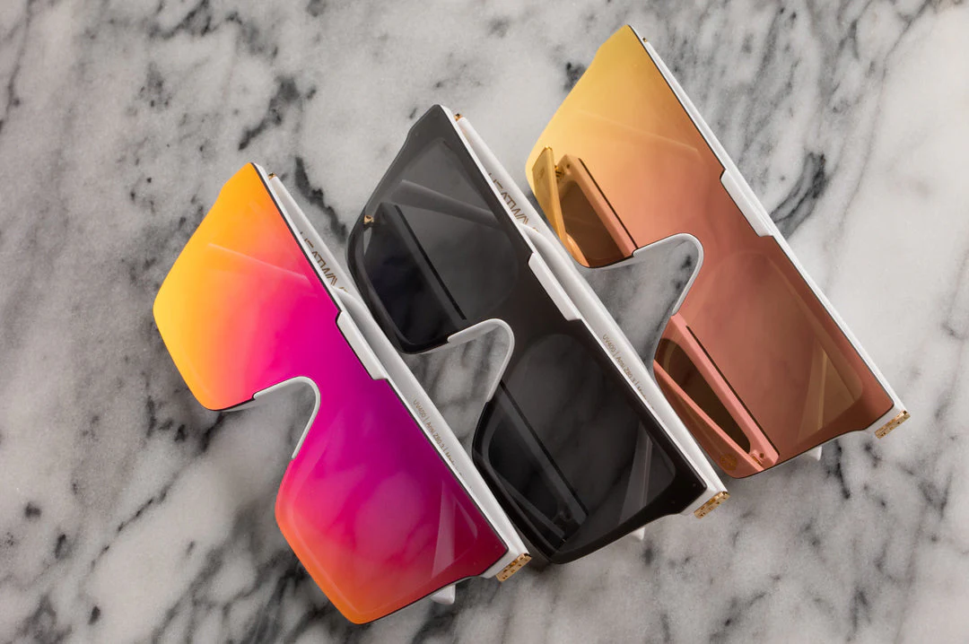 CLARITY SUNGLASSES: White Frame x Black - Image 4