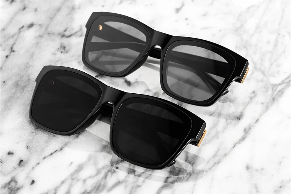 MARILYN SUNGLASSES: Ultra Black - Image 3