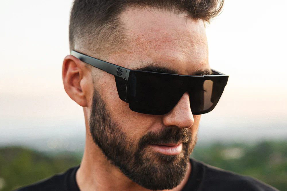 PERFORMANCE QUATRO SUNGLASSES: Ultra Black - Image 7