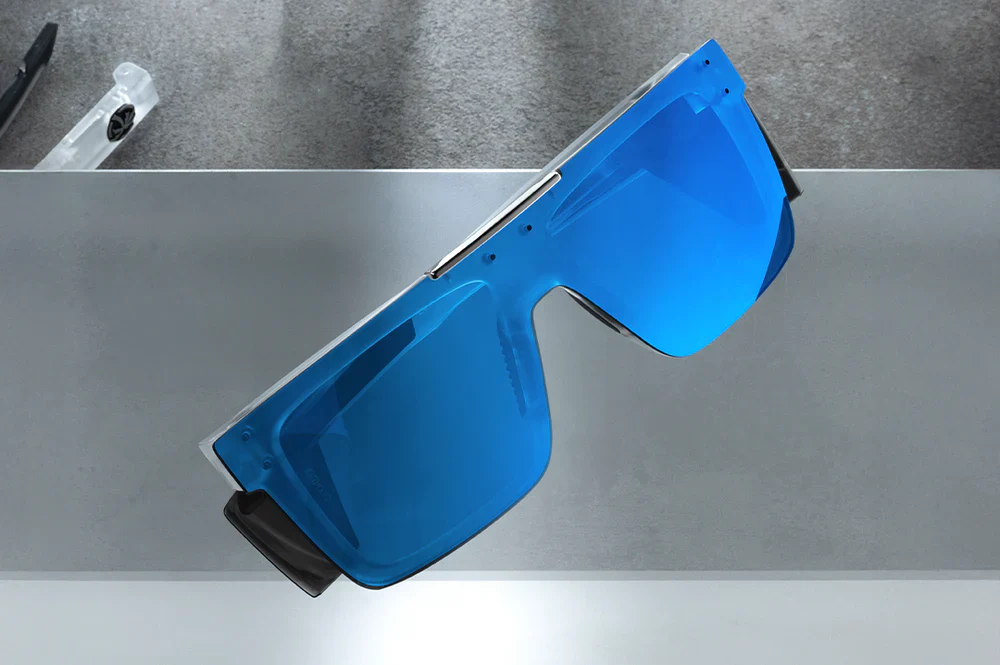 PERFORMANCE QUATRO SUNGLASSES: Vapor Frost Coastal - Image 2
