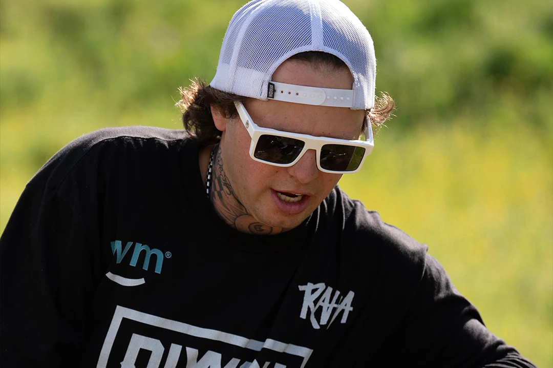 PERFORMANCE RAYTH SUNGLASSES: Raha White Black Tint - Image 8
