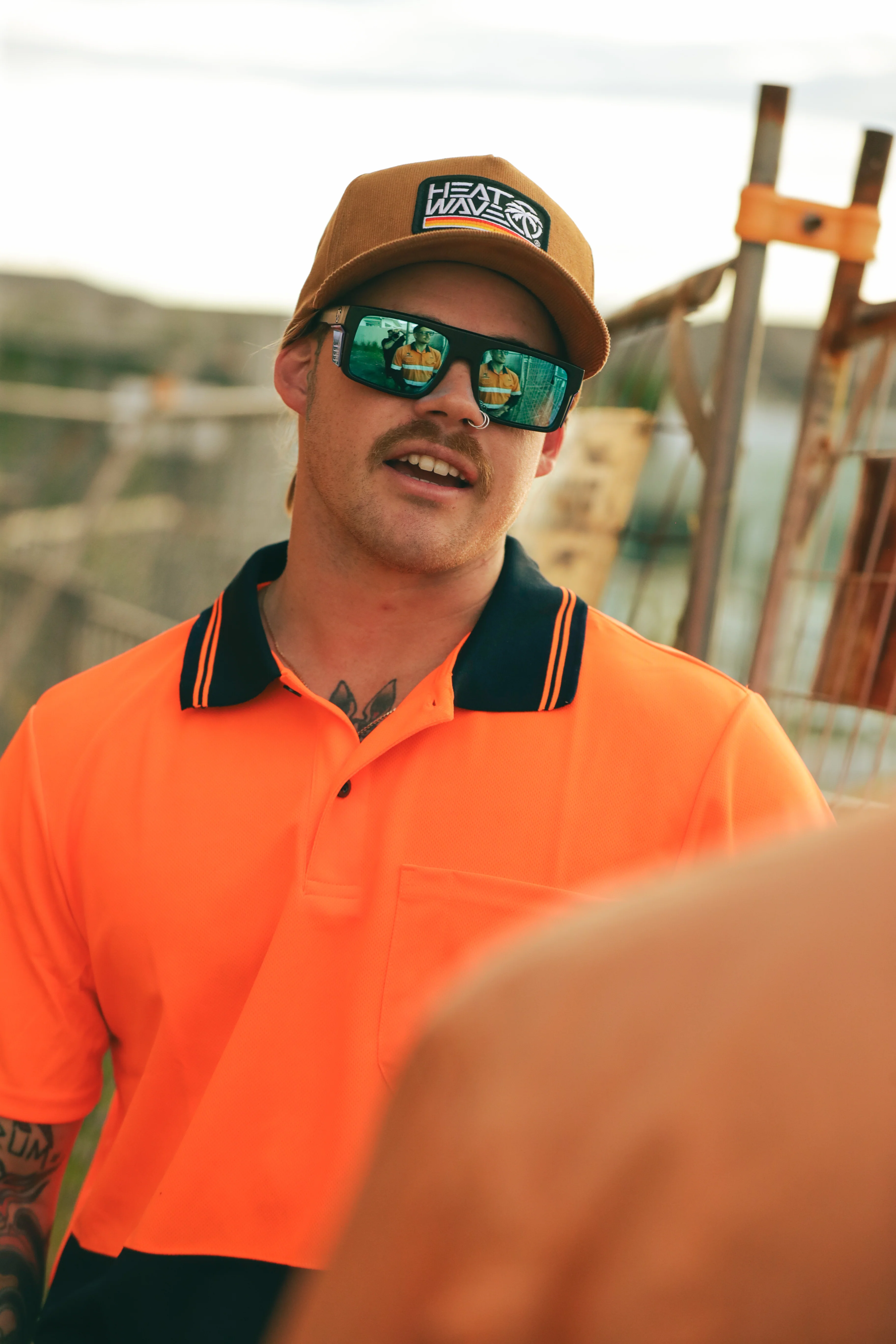 PERFORMANCE RAYTH SUNGLASSES: Galaxy - Image 3