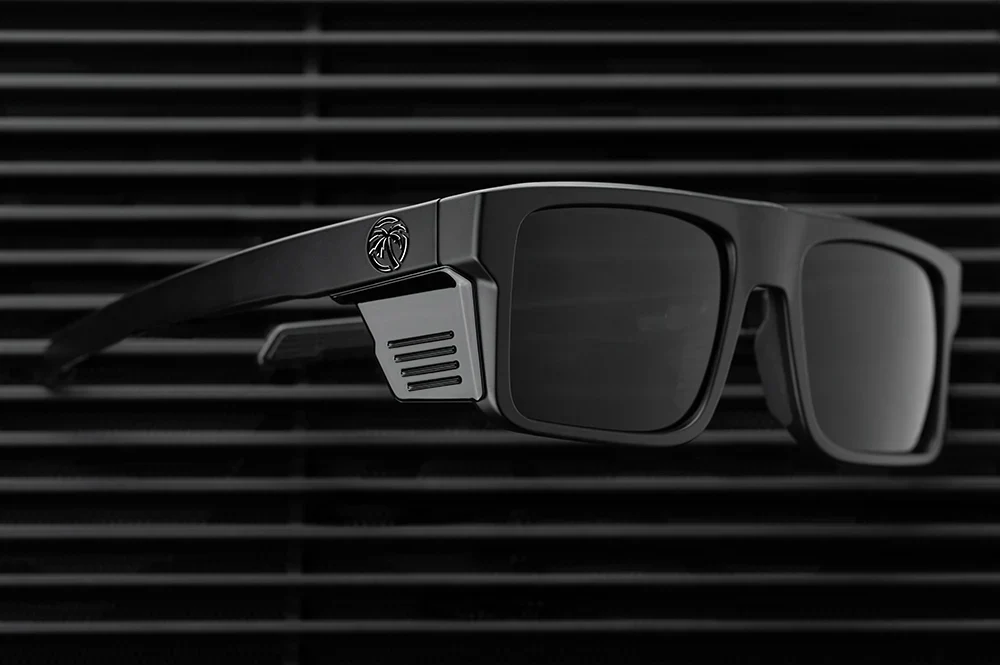 PERFORMANCE RAYTH SUNGLASSES: Ultra Black - Image 3