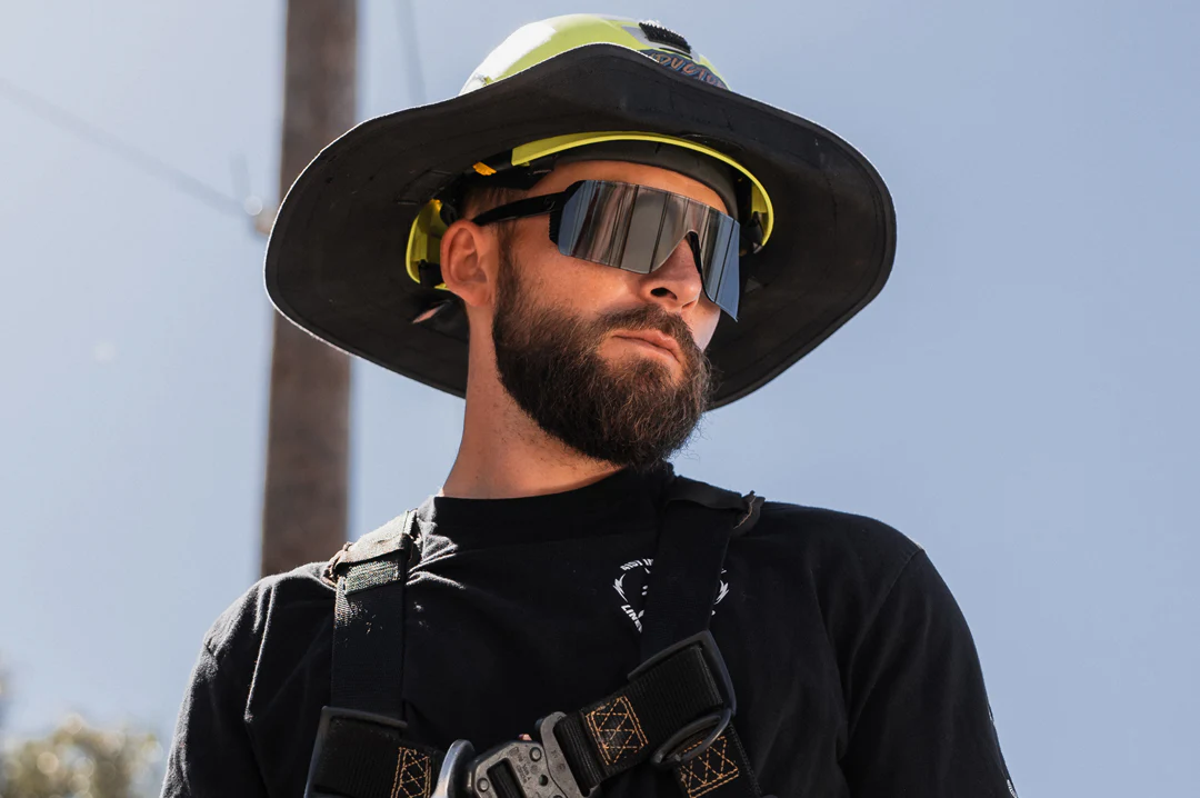 SKYNET SUNGLASSES: Black - Image 9