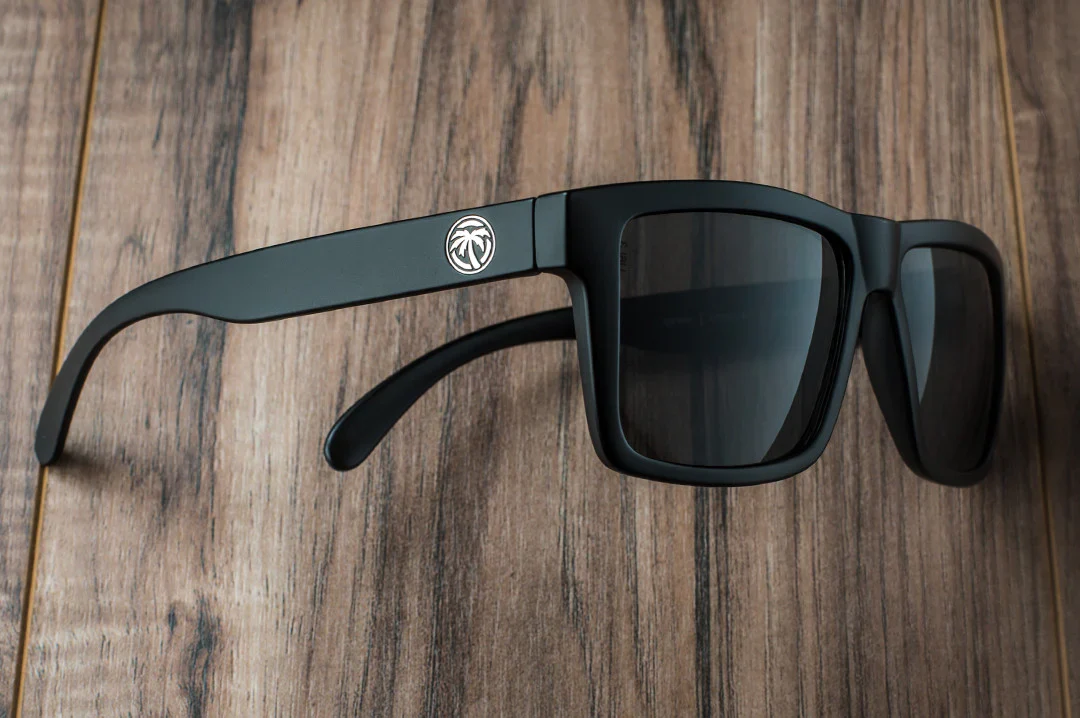 VISE Z87 SUNGLASSES: Black - Image 4